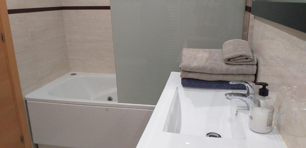 Apartamento Los Lirios Логроньо Экстерьер фото